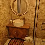 Σαλέ Stone House - πέτρινο Aliartos