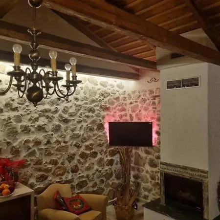 Stone House - πέτρινο Шале