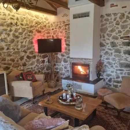 Шале Stone House - πέτρινο