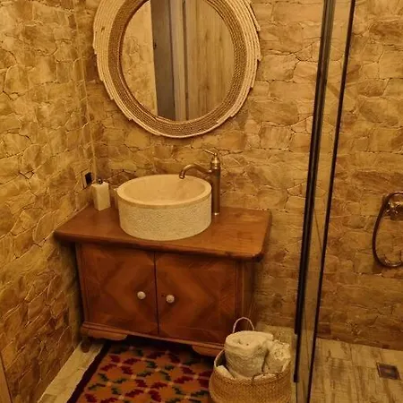 Шале Stone House - πέτρινο Aliartos