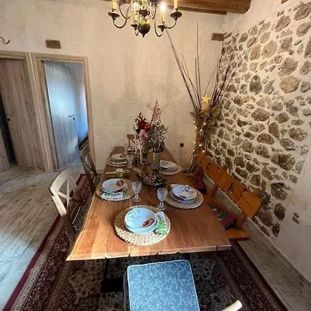 Шале Stone House - πέτρινο
