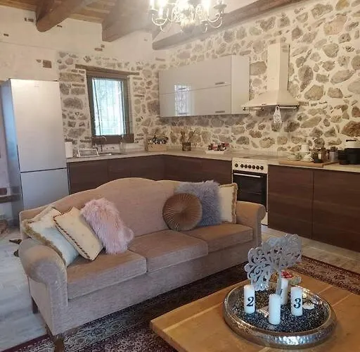 Stone House - πέτρινο * Aliartos