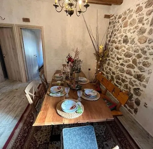 Chalet Stone House - πέτρινο